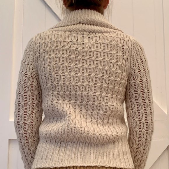 Guess Cream Knit Sweater - Picture 4 of 4